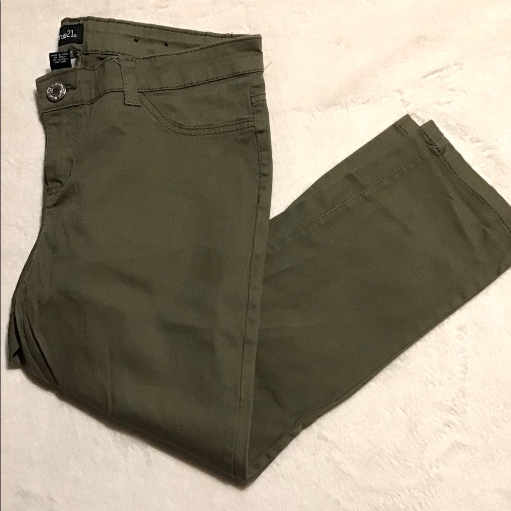 Price Drop 🌈Jegging Cropped Pants 🍭